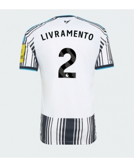 Newcastle United Tino Livramento #2 Maglia Gara Casa Repliche 2026-27 Maniche Corte Newcastle United Tino Livramento #2 Maglia Gara Casa Repliche 2026-27 Maniche Corte